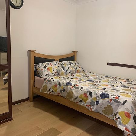 Cosy Home By Excel Centre & City Airport Лондон Екстер'єр фото