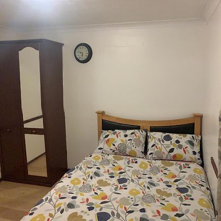 Cosy Home By Excel Centre & City Airport Лондон Екстер'єр фото